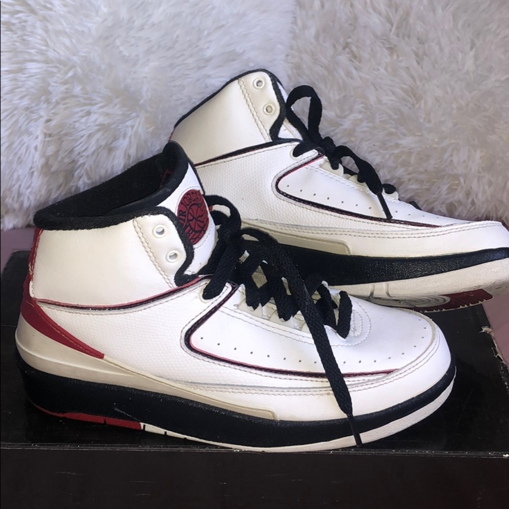 Jordan 2 Retro Used (Worn 5x only)